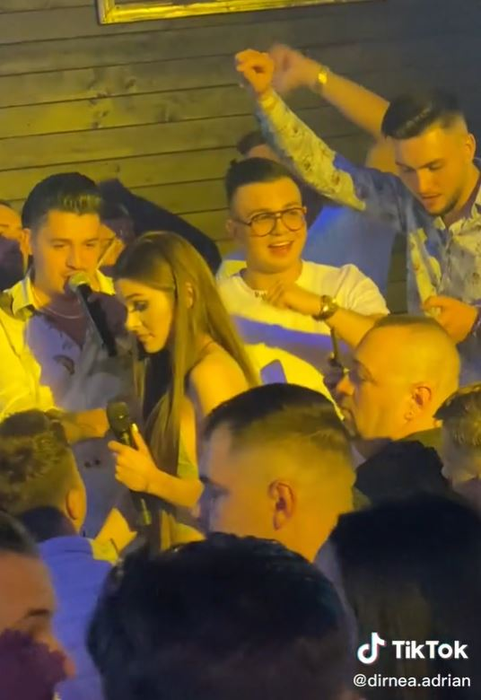 Theo Rose și Bogdan de la Ploiești, luați prin surprindere de dedicații în valoare de zeci de milioane într-un club din Buzău | VIDEO