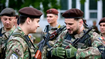 Selly s-a înrolat în noul program de pregătire al Armatei Române. Cum au reacționat internauții
