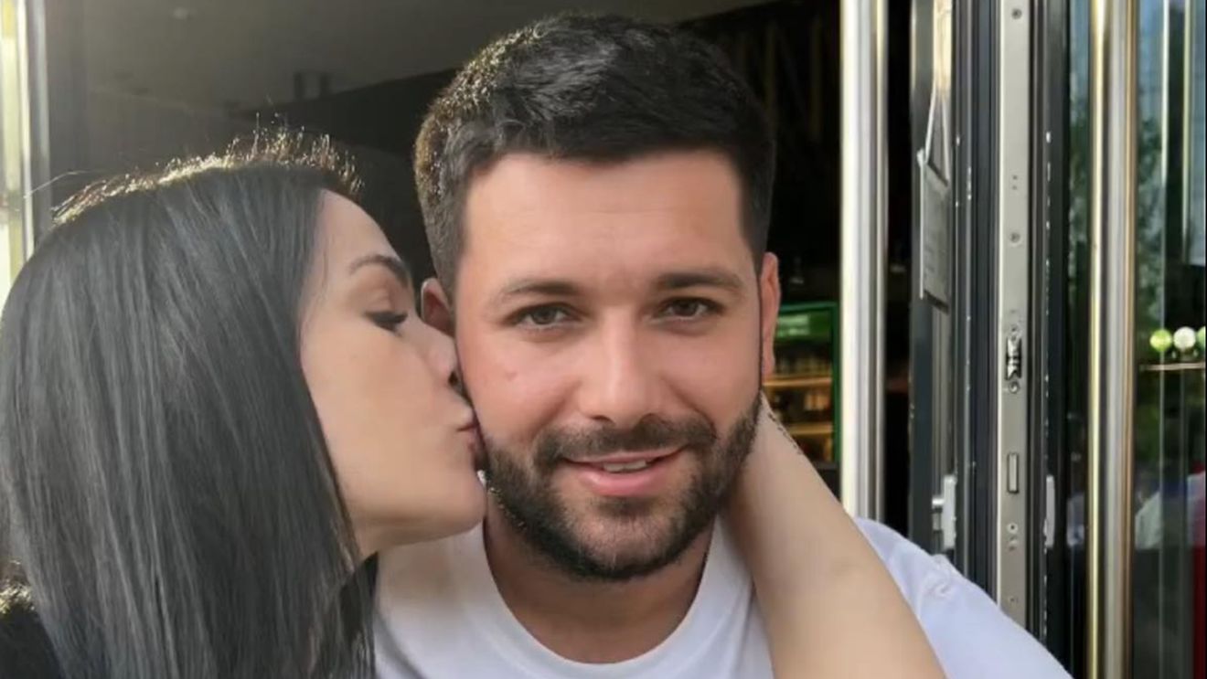 Cu ce se ocupă iubitul Deei Maxer. Din ce câștigă, de fapt, bani actualul partener al vedetei