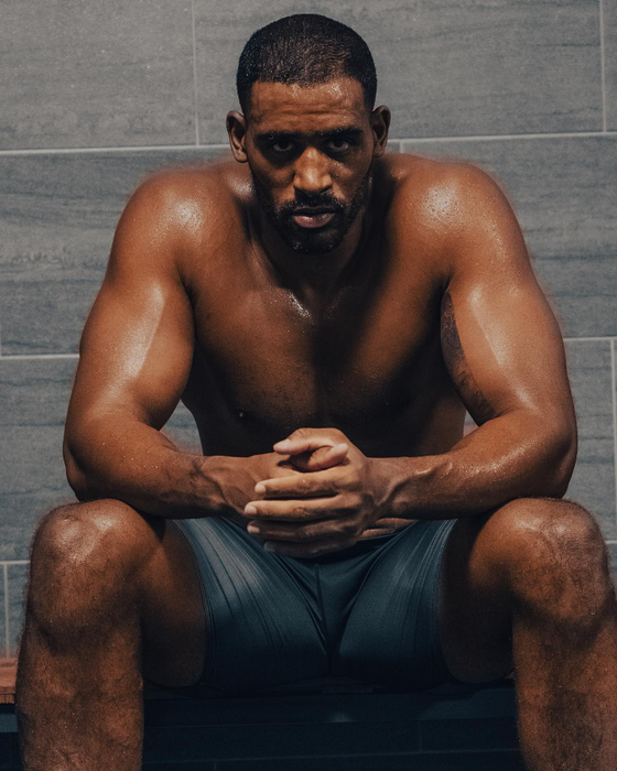 Benny Adegbuyi: "Pentru că să ieși în club, ca sportiv de performanță, e un viciu. Dar atunci când sunt în extrasezon îmi permit și eu să ies!" (Foto: Instagram)