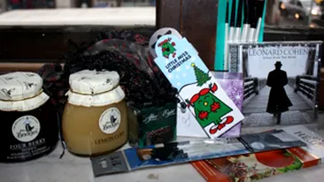 Vezi ce a primit Dana Rogoz de la Mos Nicolae!