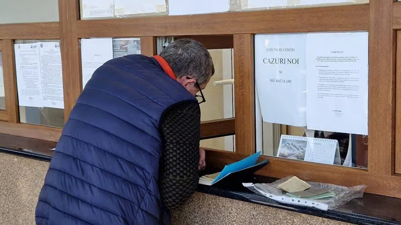 Acești pensionari din România pot rămâne fără pensie. Ce document trebuie depus până pe 31 martie 2026