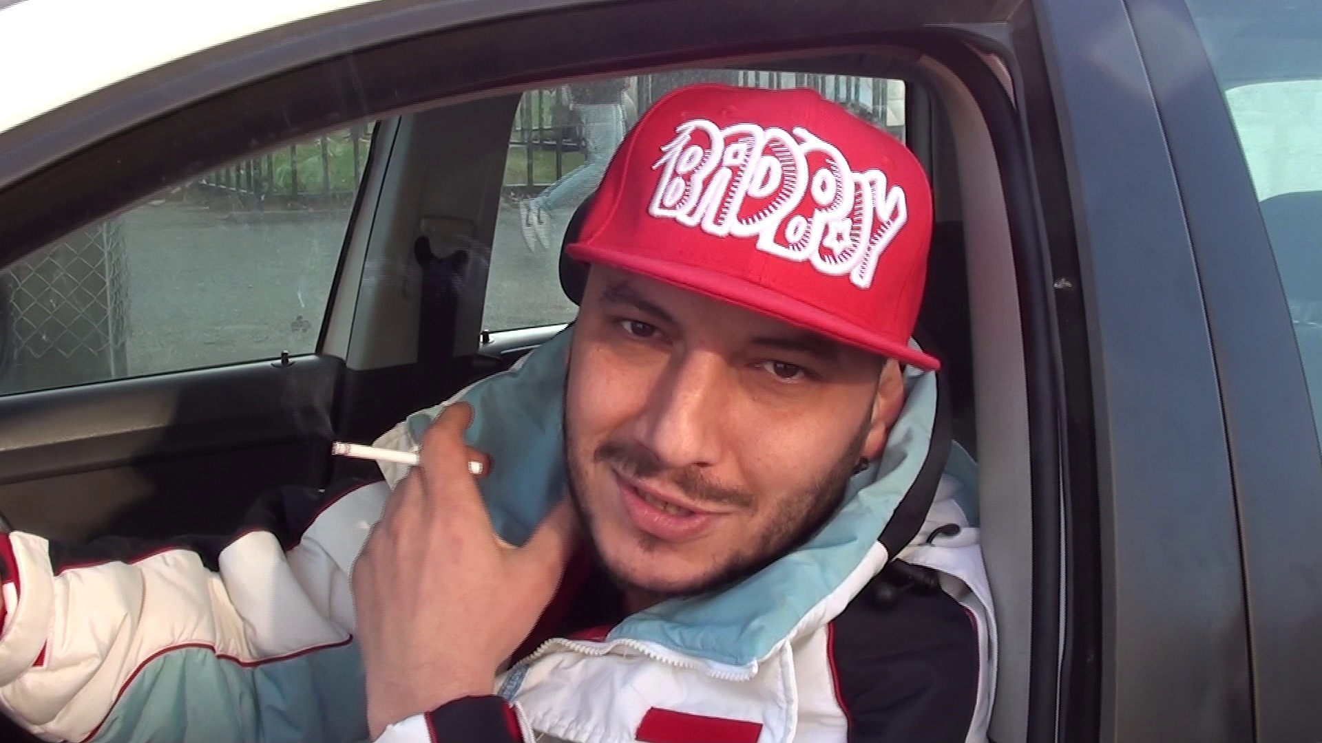 Tradare la nivel inalt! Desi a promis in fata fostului partener ca nu mai calca niciodata stramb, Delia a comis-o din nou!