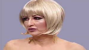 Şi-a pus silicoane, a renunţat la hainele ţigăneşti şi... surpriză! Ce şi-a făcut ANCA de la STREHAIA! O mai recunoşti?