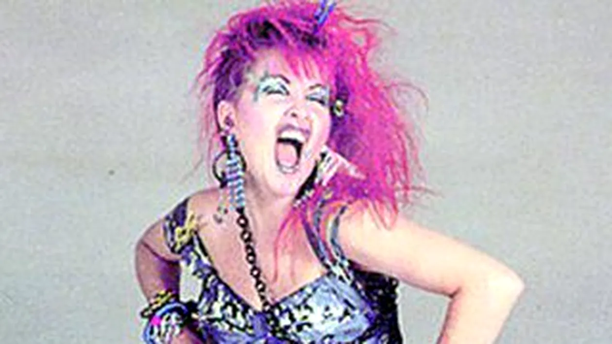 Cyndi Lauper, de la chip ars la look natural. Ce transformare!