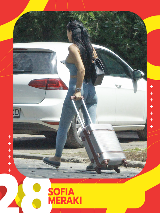 TOP 30 de vedete care au intrat în acţiune mega-mulate şi super-dotate! Bianca Drăguşanu, „Memeluşa” sau Andreea Bălan au blocat traficul din Capitală!