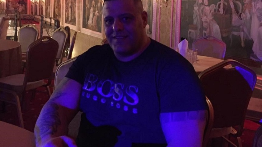 Povestea neştiută a lui Nikos, interlopul care a murit în braţele iubitei! Doar prietenii îi ştiau secretele 