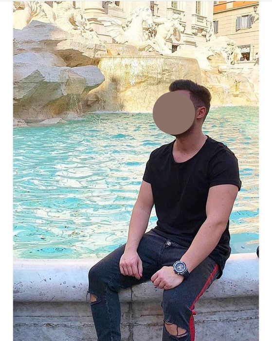 Fosta soție a fotbalistul a divorțat în sfârșit și s-a combinat cu ”juniorul” unui milionar!