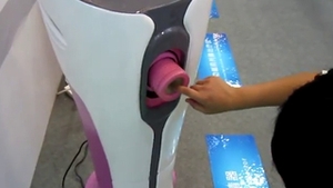 Video de senzatie! Nici nu te chinui sa ghicesti ce e asta! Asa arata cel mai modern colector de sperma din Japonia!