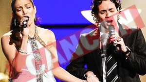 Jennifer Lopez face nazuri de amuzament