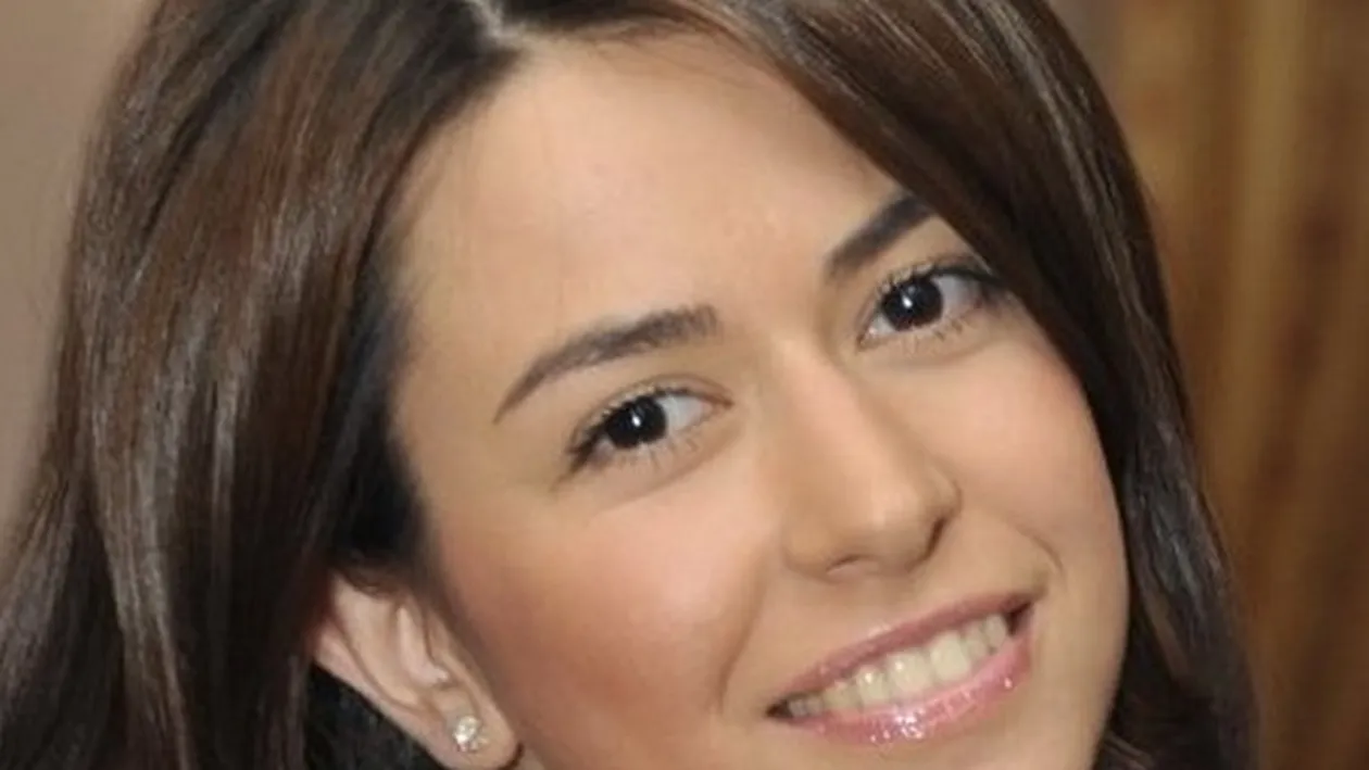 Titlul pentru cea mai prolifica spargatoare de case merge la FLORE! Cum a reusit controversata blonda sa provoce un divort!