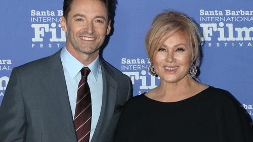 Hugh Jackman, pus la zid! După 27 de ani de căsnicie, actorul s-a cuplat cu o femeie mai tânără decât fosta soție