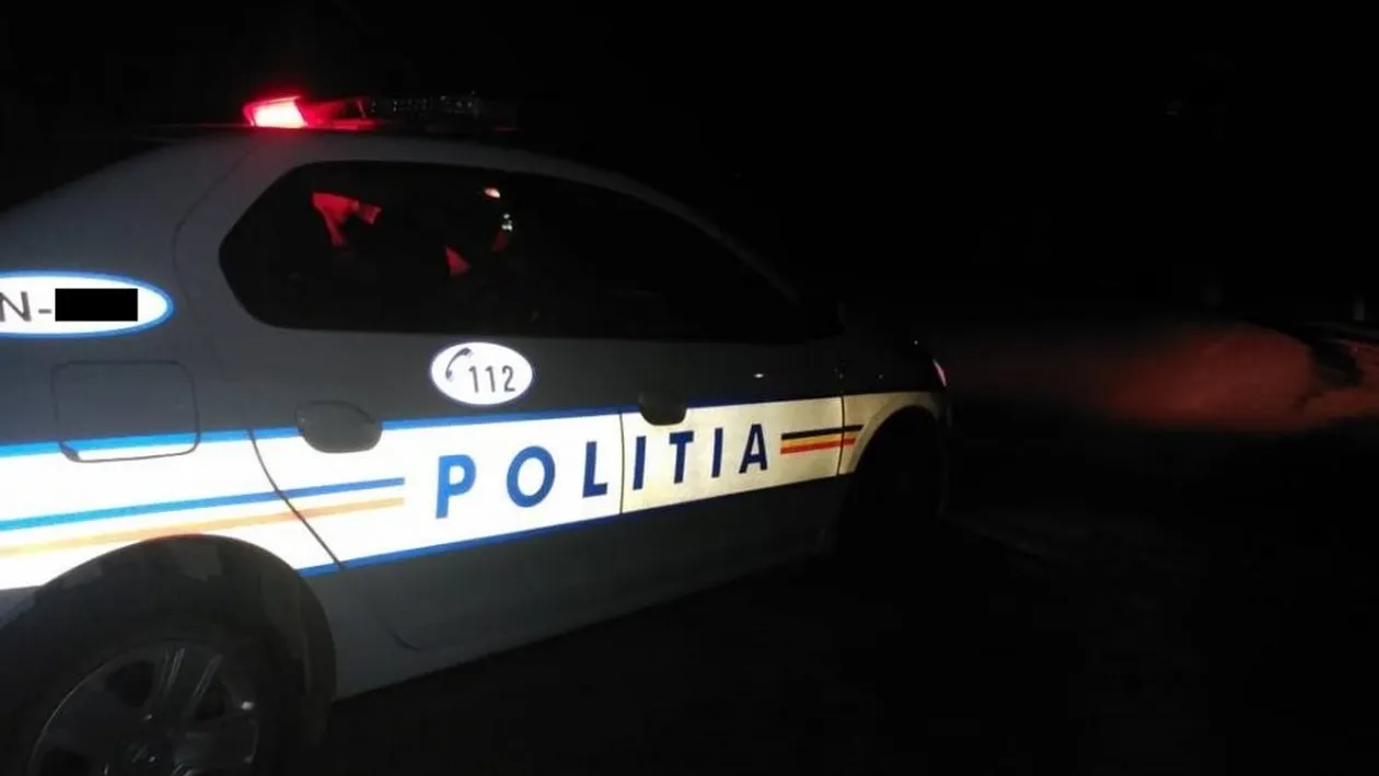 Doi poliţişti din Vâlcea au fost bătuţi în trafic, după o urmărire cu nouă focuri de armă