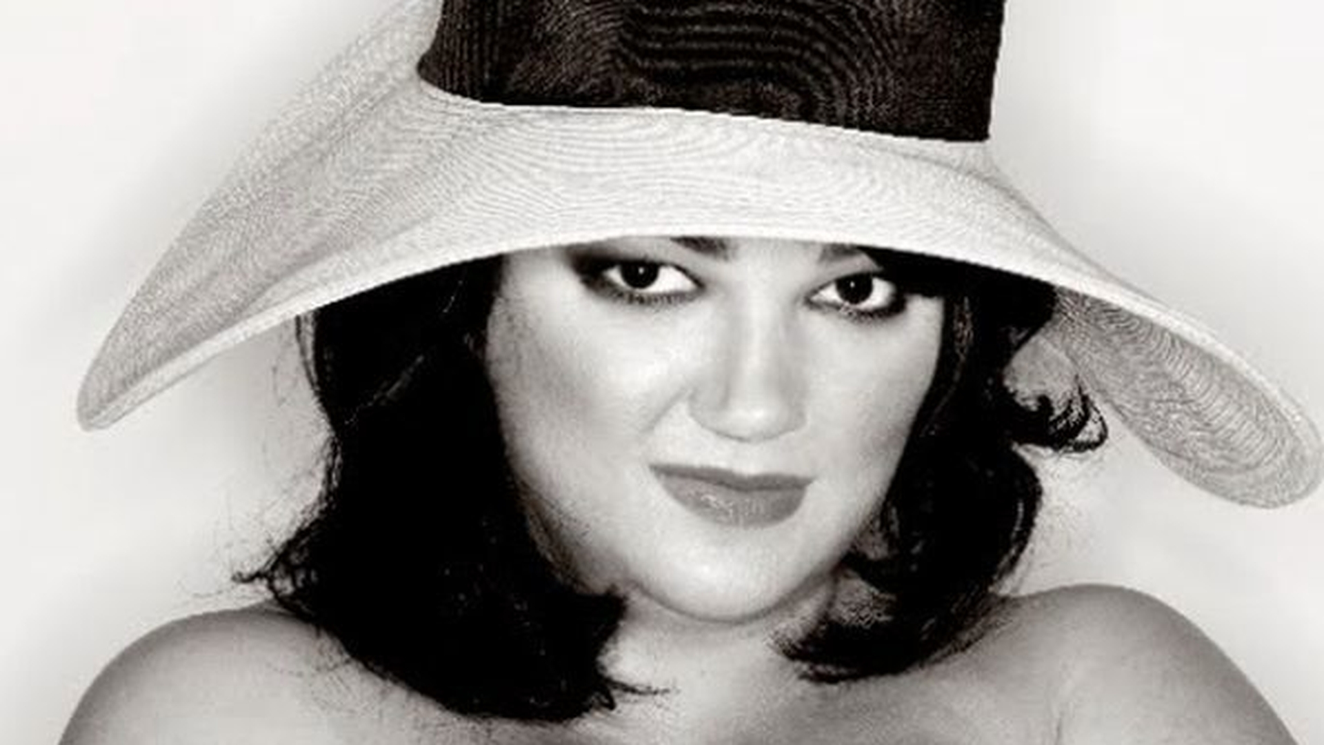 Imaginea pe care toată lumea o aştepta. Cum arată Ozana BARABANCEA în costum de baie