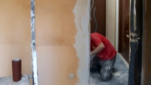 O femeie a plătit 101.815 de euro pentru a-i fi renovată baia. La final, când a văzut ce gafă au făcut "meșterii", să leșine