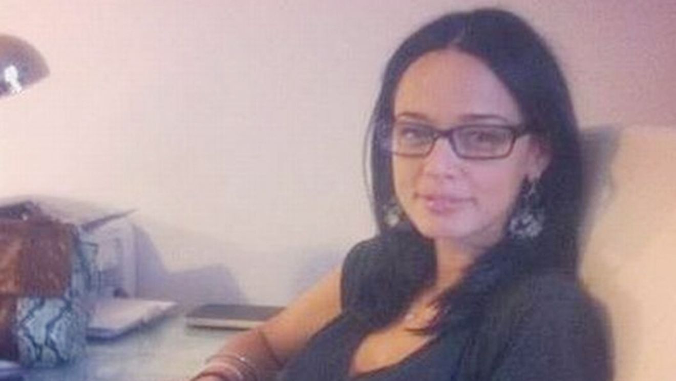 Andreea Raicu a plecat din tara! "Scheletel" s-a urcat in autobuz, iar lumea a ramas uimita cand a vazut-o