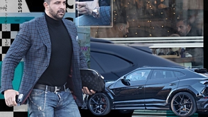 Alex Bodi și amicul lui au făcut planurile la restaurant. A impresionat cu ”bijuteria” de la mână, dar și cu bolidul de sute de mii de euro!