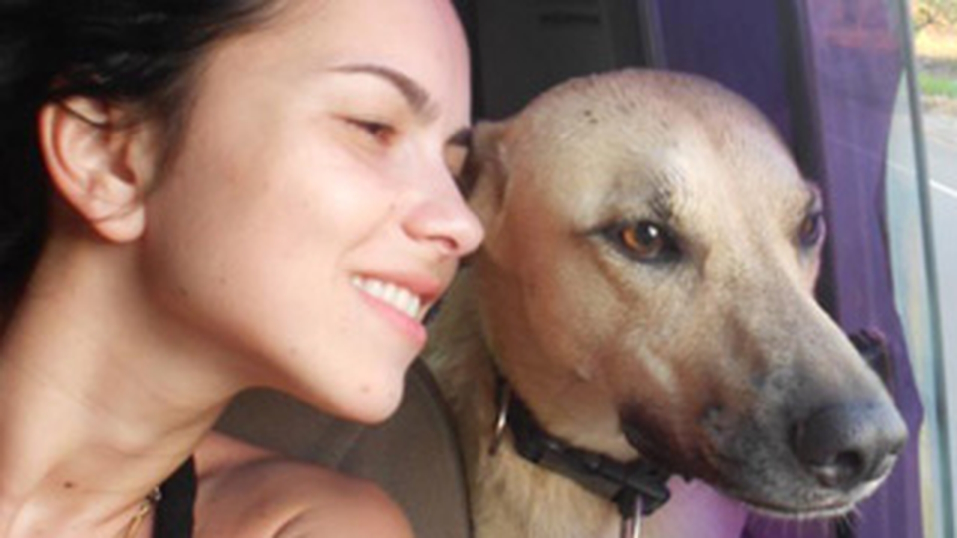 Inna si-a facut prieten tocmai in Costa Rica!