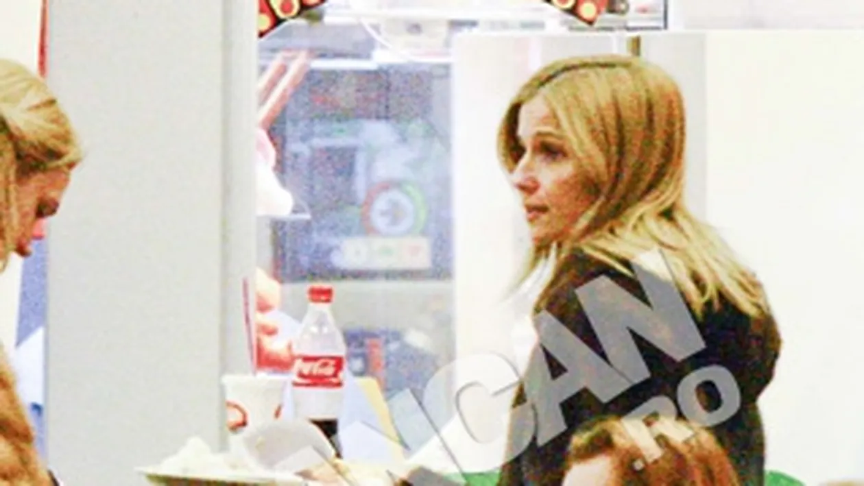 Irina Truica si-a scos gemenele la mall