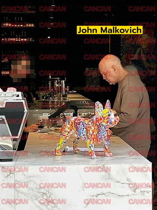 John Malkovich, la cafeneaua The Lobby
