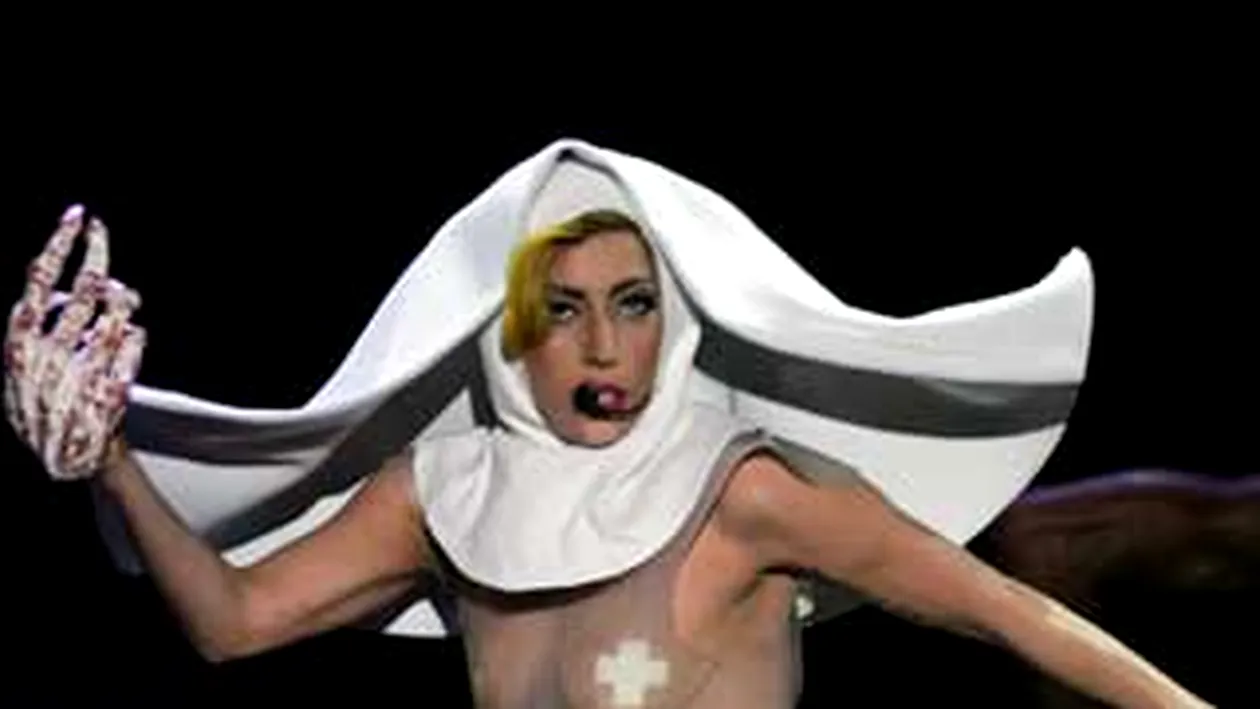 Lady Gaga a cantat la Bucuresti: Vomit in timpul showurilor mele, sunt multe gramajoare de voma Gaga pe undeva pe acolo