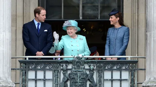 Scandal de proporţii în familia regală! Regina plănuieşte să-l facă rege pe prinţul William, în loc să-l pună pe Charles!