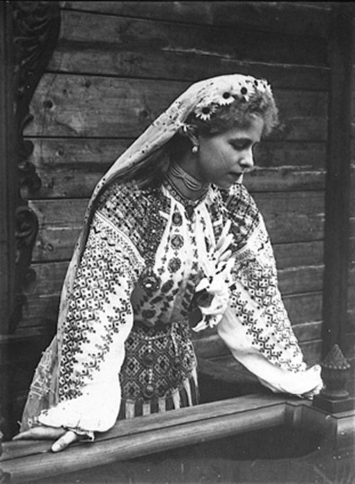 Un bust al Reginei Maria, aflat în proprietatea unui colecționar privat, va fi văzut la Castelul Bran de 1 decembrie