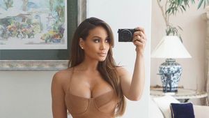 Aşa arată fosta iubită a lui 50 Cent cu care rapperul are un băieţel! E considerată „cea mai hot mămică“