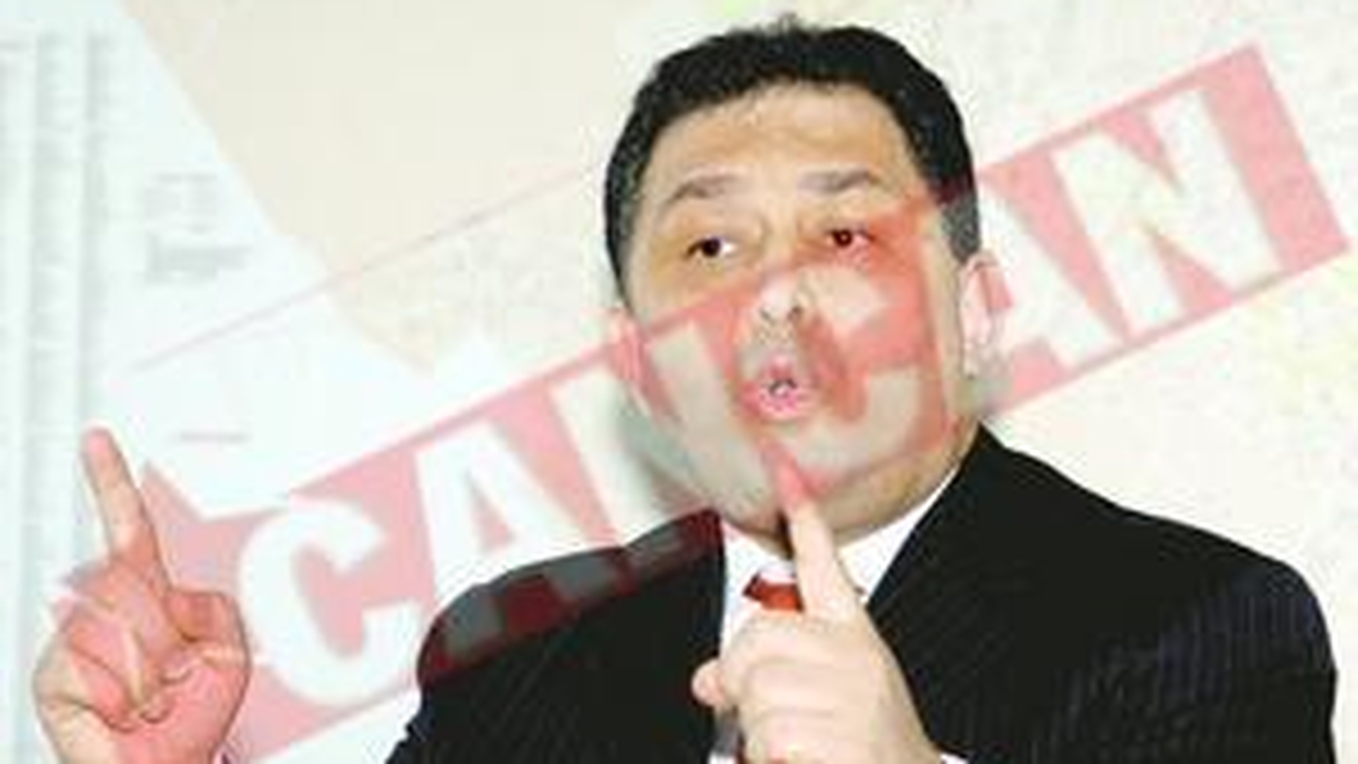 Vanghelie asmute alegatorii contra lui Robert Negoita