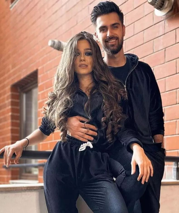 Theo Rose și Alex Leonte au fost împreună cinci ani
