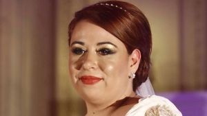 Ia amploare scandalul dintre OANA ROMAN şi tatăl ei! ”Dacă ai întâlni-o, nepoata ta nici nu te-ar recunoaşte!”