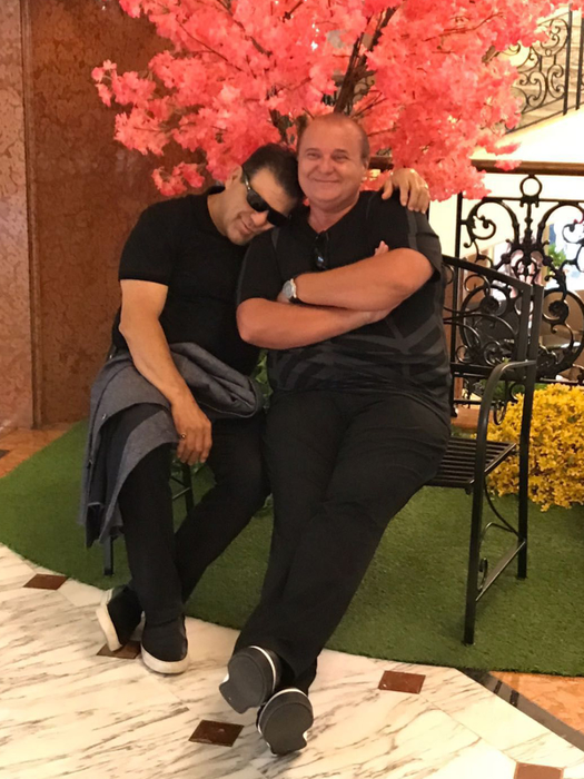 Nick Rădoi și prietenul său, Armen. (sursă foto - social media)