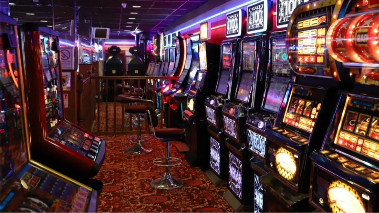 ANAF-ul “îi dă de gol” pe norocoși! Un băcăuan a câștigat 80.000 de lei la jocuri de noroc, dar a rămas fără ajutorul social