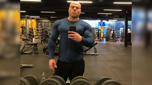 Crimă șocantă în lumea sportului! Campion mondial la culturism, înjunghiat mortal de iubită