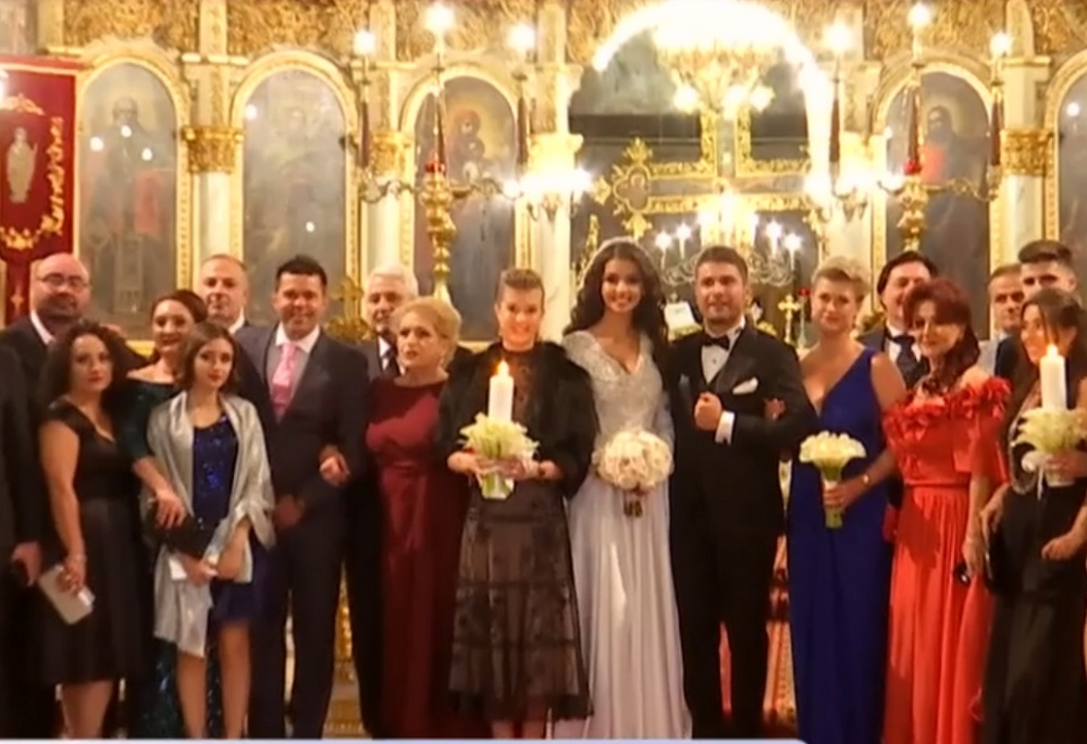 Mărturisire neaşteptată făcută în public! Ce urare a primit Adrian Mutu de la tatăl său chiar în ziua nunţii cu Sandra