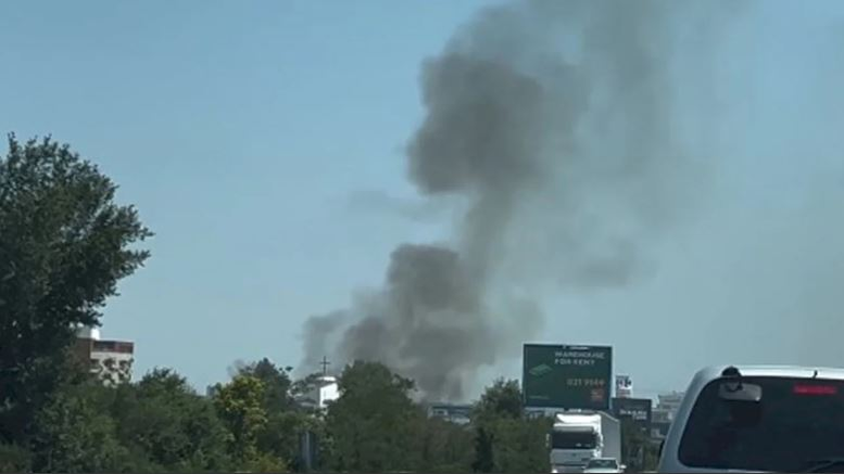 Incendiu de vegetație în București.