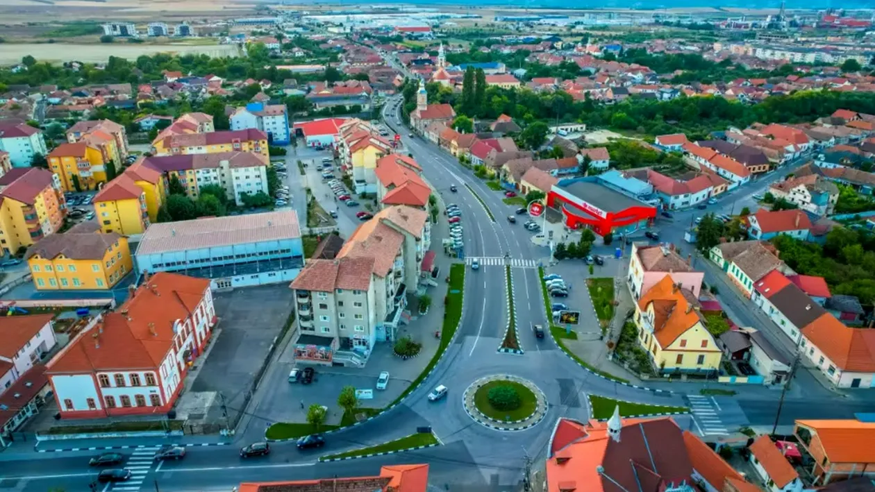 Orașul mic din România în care toți tinerii vor să se mute. Își găsesc rapid locuri de muncă bine plătite