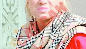 Simona Sensual nu-si mai poate ascunde grimasele de durere