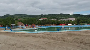 Un baiat de 15 ani s-a inecat la un strand din Ramnicu Valcea