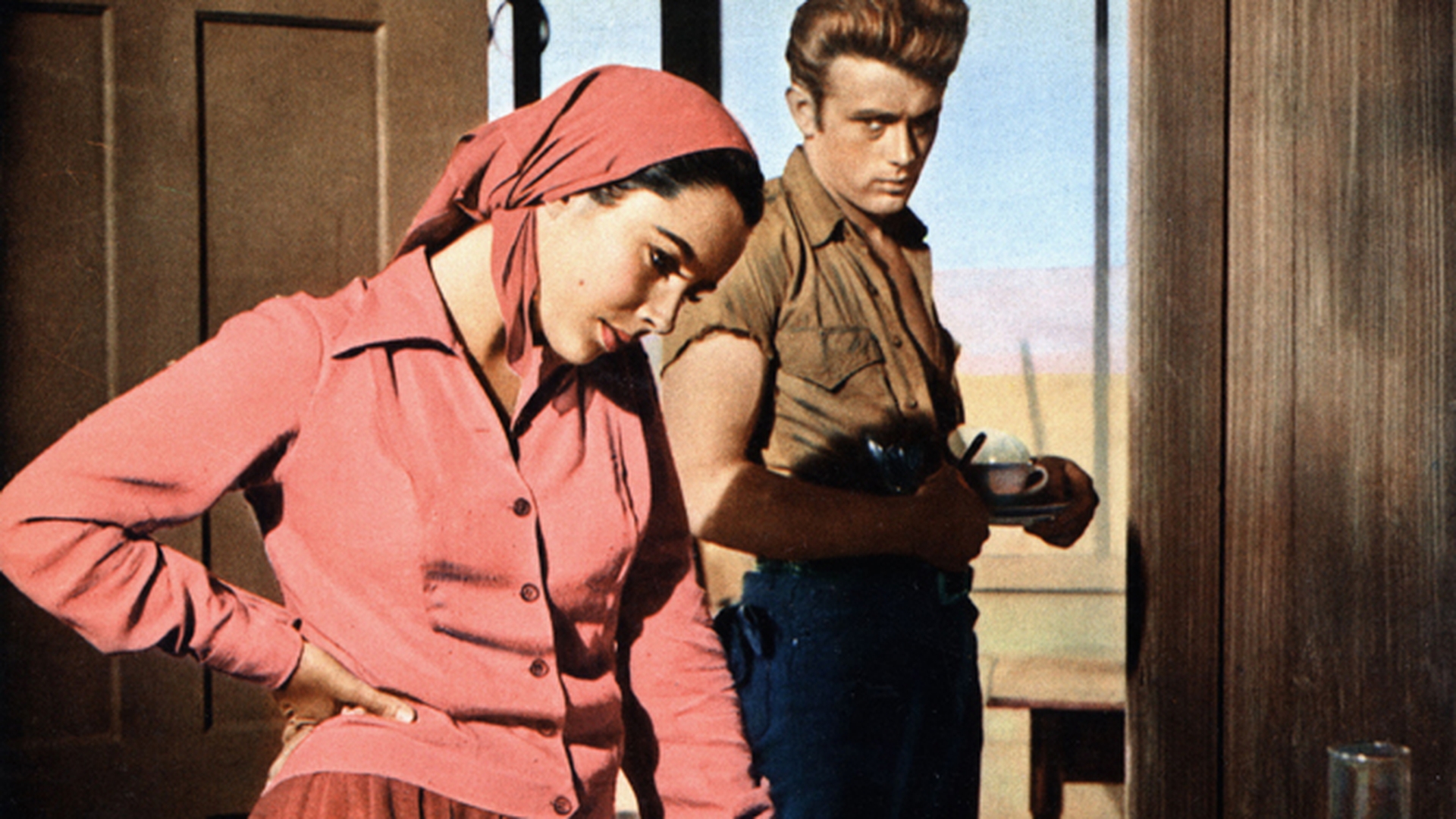 Secretul pe care Elizabeth Taylor l-a luat cu ea in mormant: James Dean a fost molestat de un preot cand avea doar 11 ani