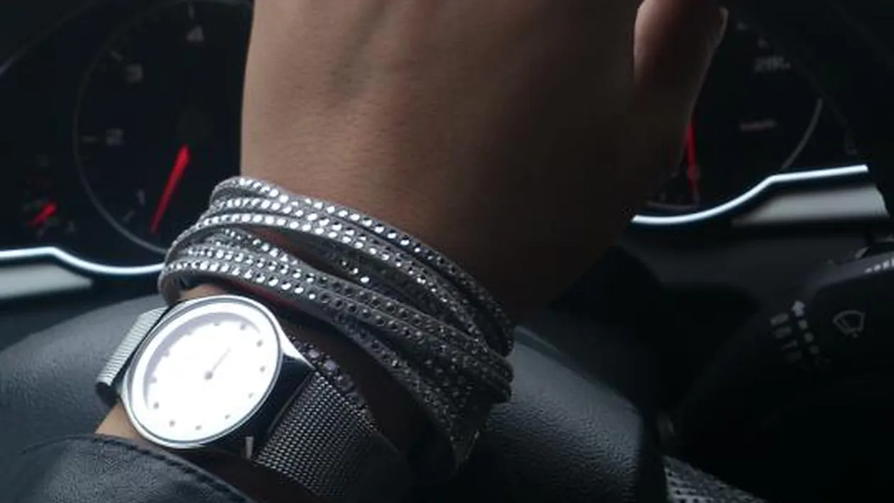 Dovada de necontestat că Pestriţa a devenit din nou doamna Vârciu! Adelina şi Liviu sunt doi romantici incurabili!