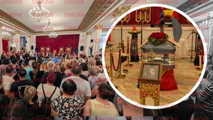 Hunedoara în doliu total: S-au vândut toate coroanele din oraș pentru Mihai Leu! Nimeni n-a mai văzut așa ceva