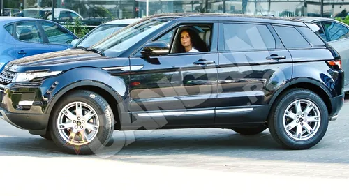 Mihaela Radulescu trece la lucruri mici, usoare si eficiente! Diva din Monaco a devenit imaginea Range Rover Evoque