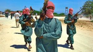 Doua explozii la o moschee din capitala Somaliei au ucis 35 de persoane, ranind alte cateva sute