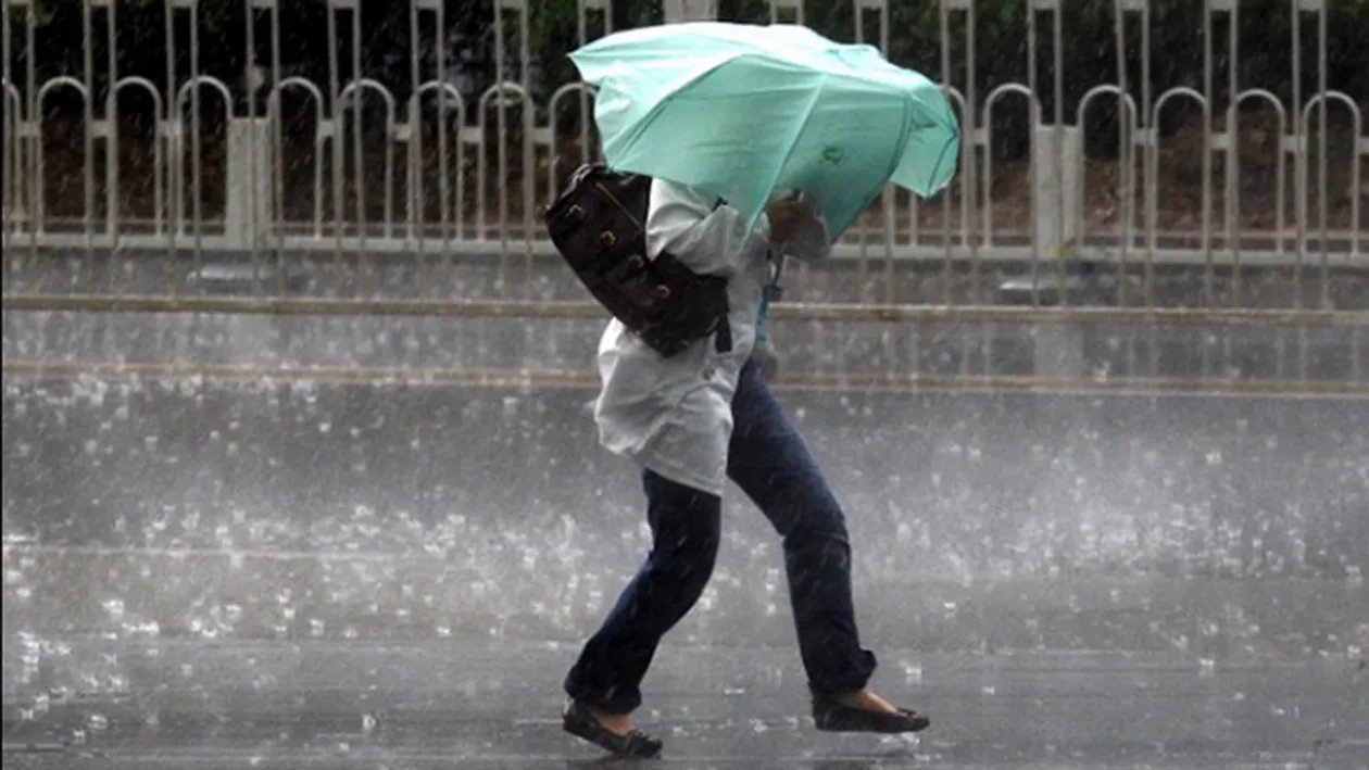 PROGNOZA METEO: veşti proaste pentru următoarea perioadă! Cum va fi vremea vineri în Capitală şi în ţară