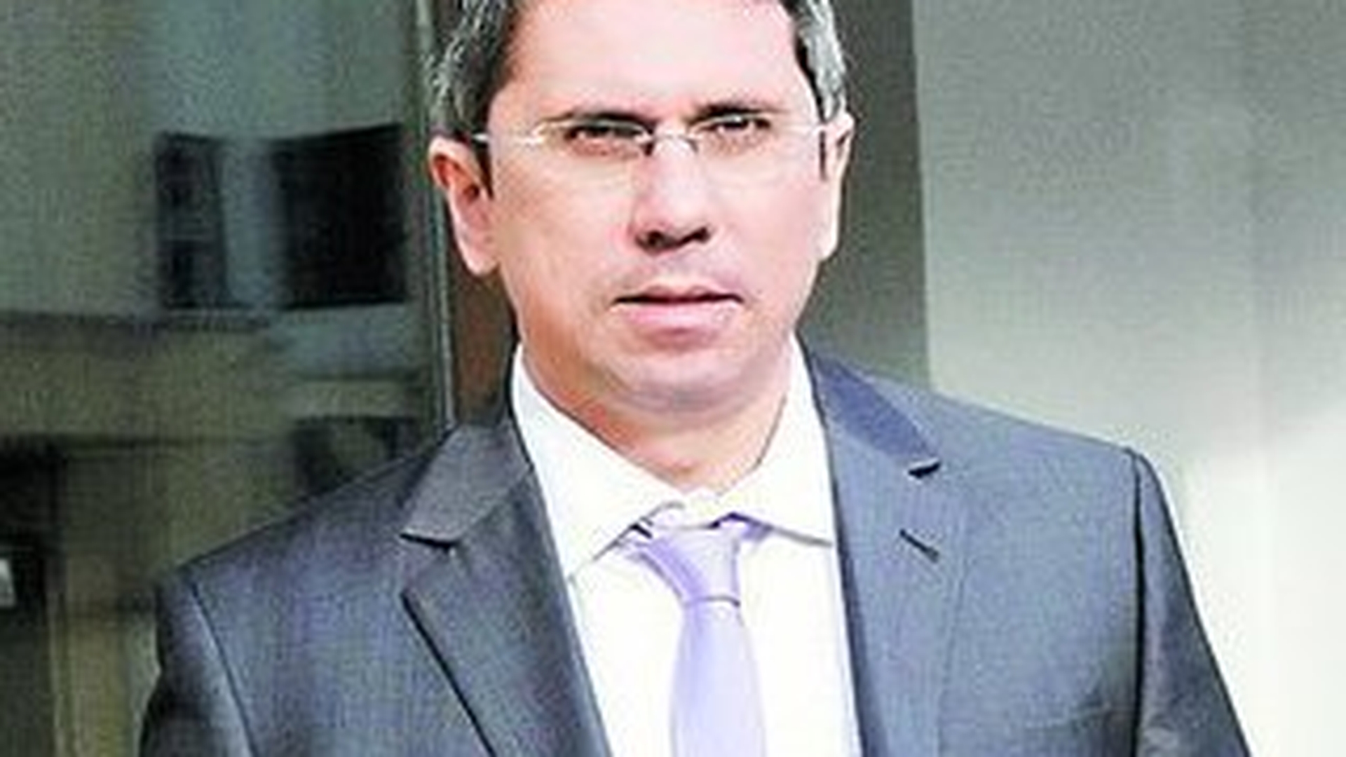 Ciubota inca lucreaza pentru Gigi!