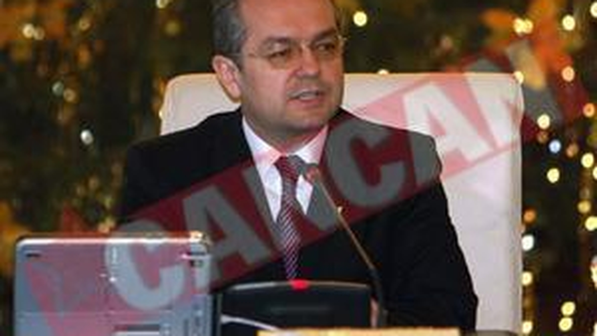 Guvernul face ore suplimentare