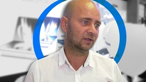 Cosmin Seleși face dezvăluiri din interiorul„Te cunosc de undeva”: „Nu m-am uitat niciodată la mine la televizor!”