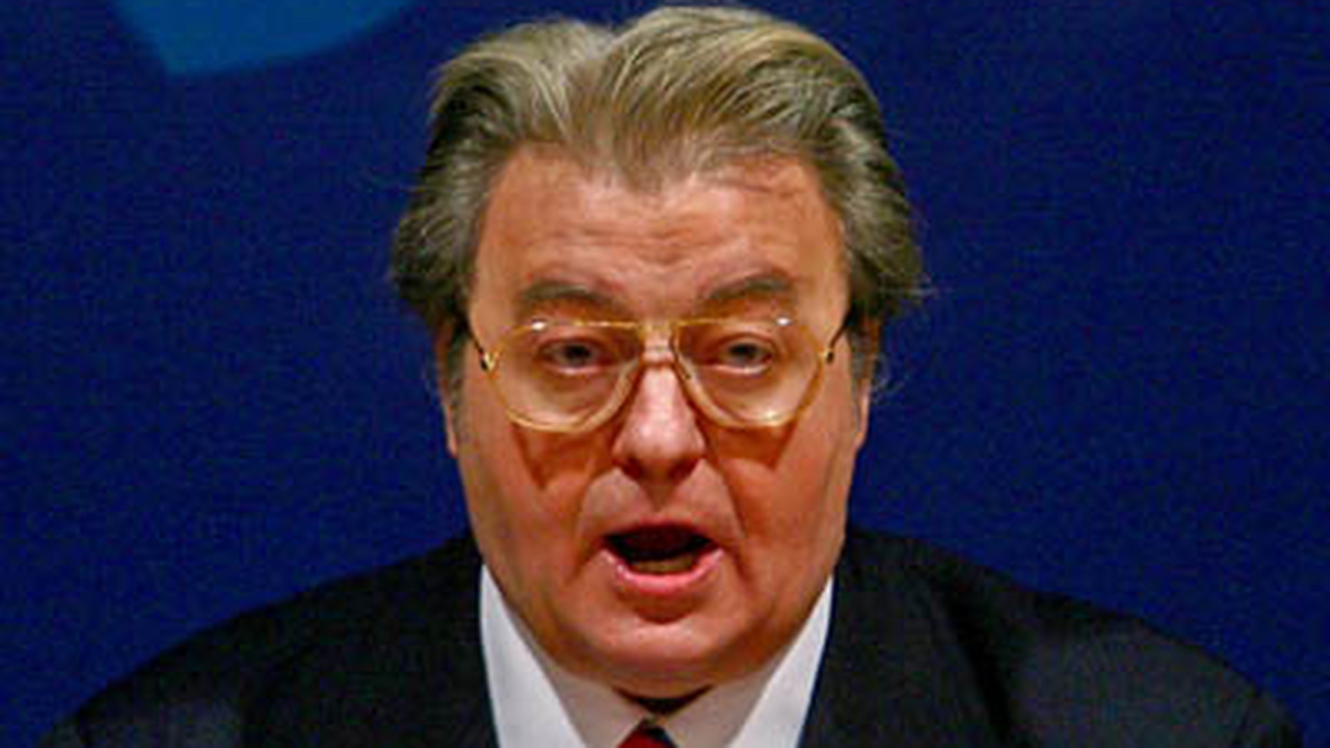 Corneliu Vadim Tudor, la un pas de moarte! Uite cum a reusit tribunul sa ramana in viata!