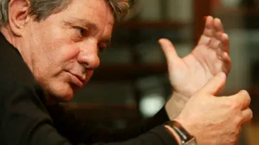 Actorul Emil Hossu a murit! A lesinat pe scena Teatrului Nottara! Medicii s-au chinuit sa il resusciteze!